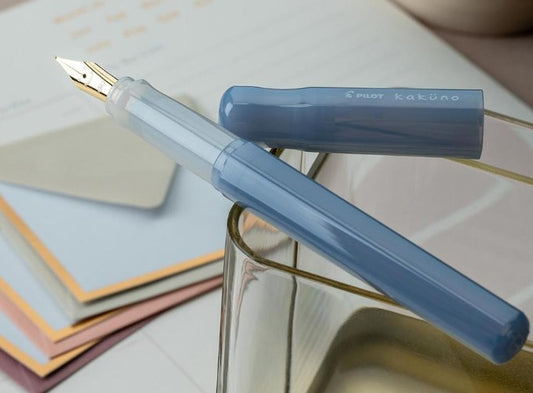 Pilot Kakuno Madoromi Fine Fountain Pen Periwinkle
