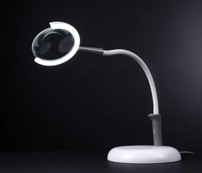 Daylight Magnificent Pro Desk/Floor Lamp