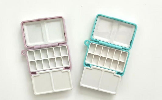 Mini Watercolour Fold Up Palette 60x38x17mm Holds 12 (Blue only)